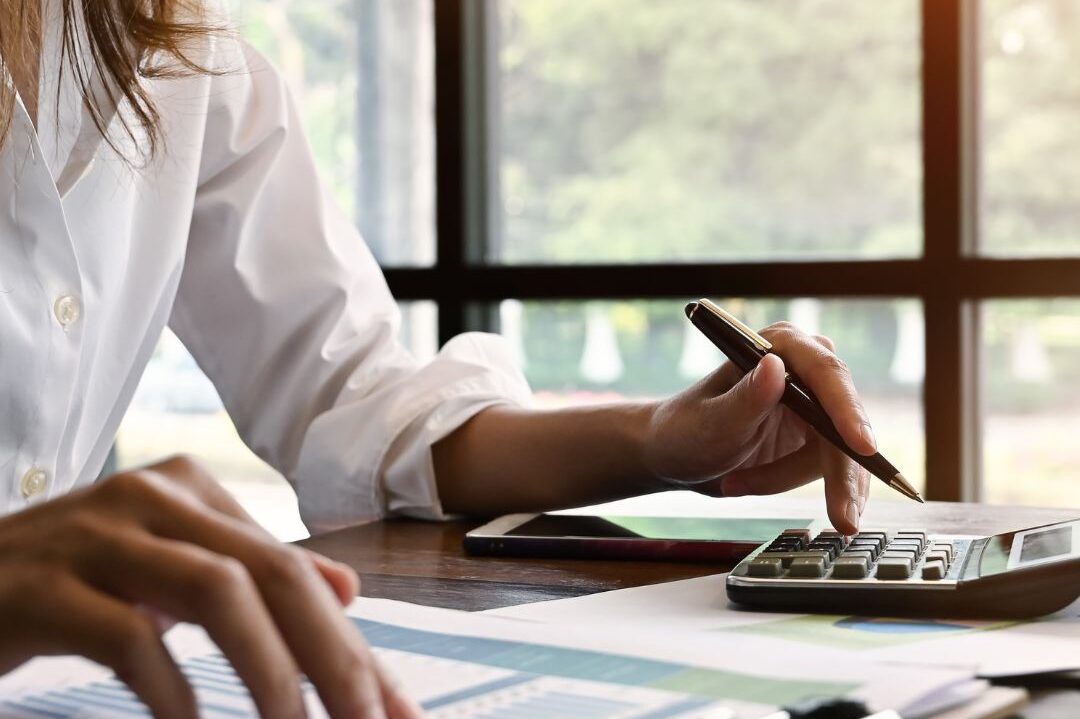 como calcular honorarios freelance